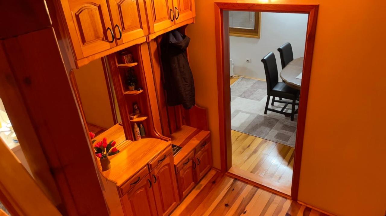 Apartmani D&S 모크라 고라 외부 사진